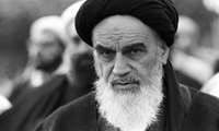 یاد امام خمینی(ره) و مکتب او باید زنده بماند